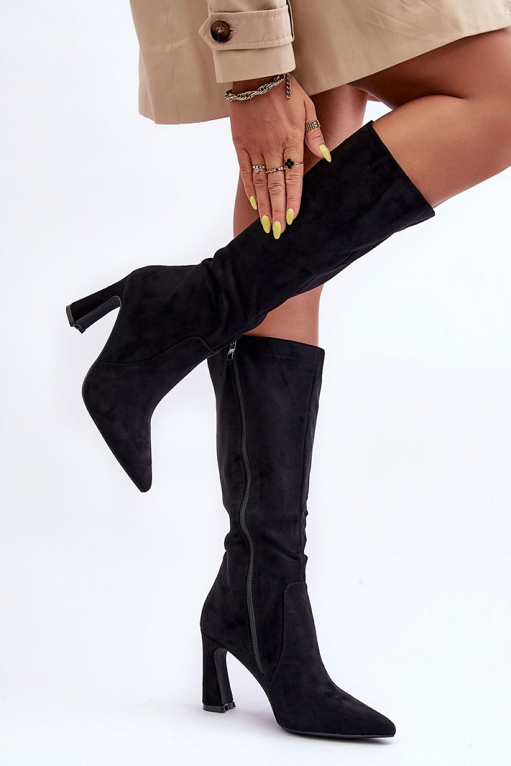Stiefel mit Absätzen Step in style