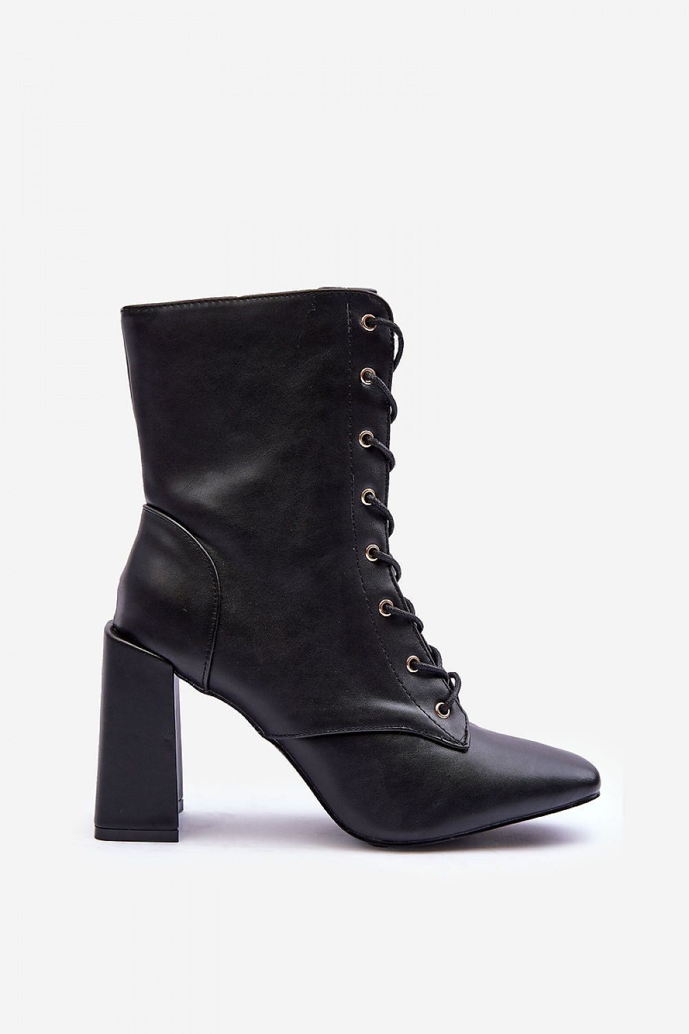 Stiefeletten mit Absatz Step in style