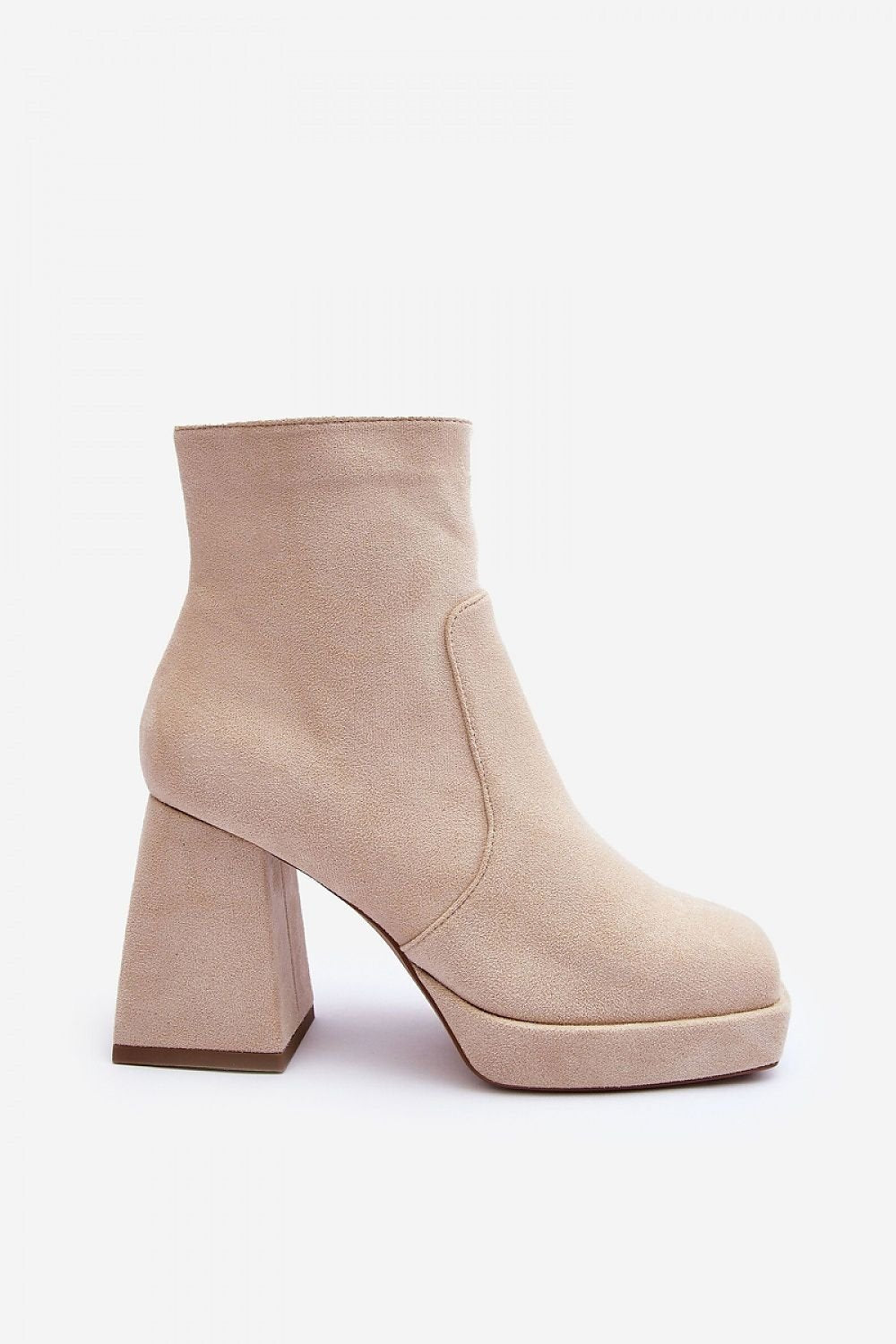 Stiefeletten mit Absatz Step in style