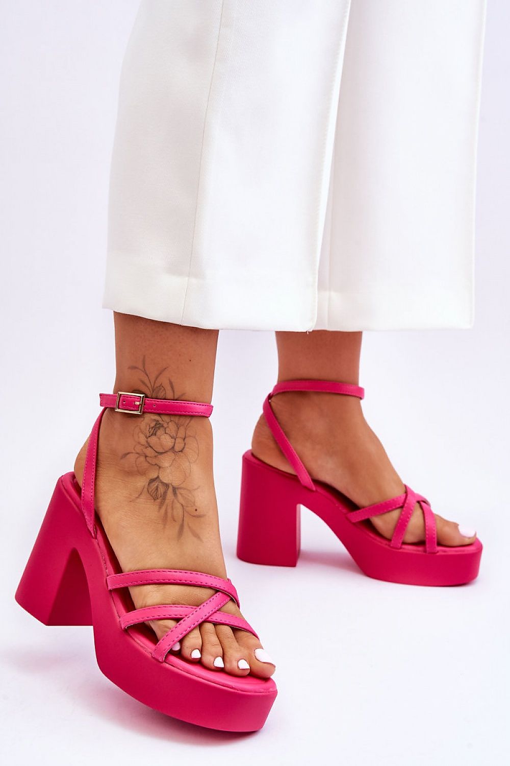 Sandalen mit Absatz Step in style