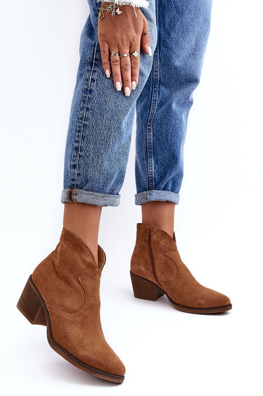 Stiefeletten mit Absatz Step in style