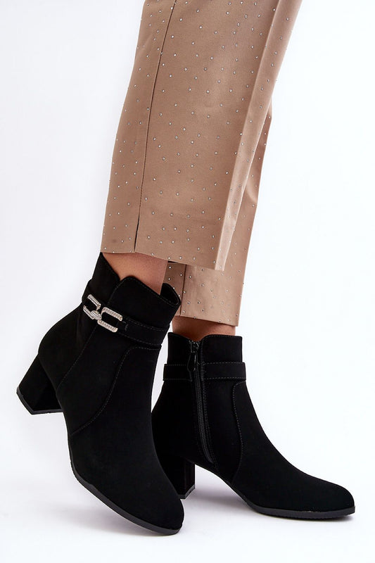 Stiefeletten mit Absatz Step in style