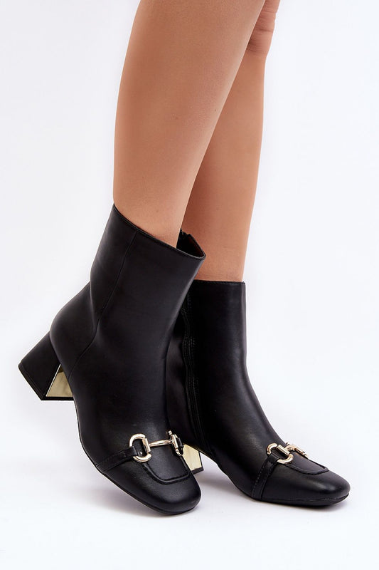 Stiefeletten mit Absatz Step in style