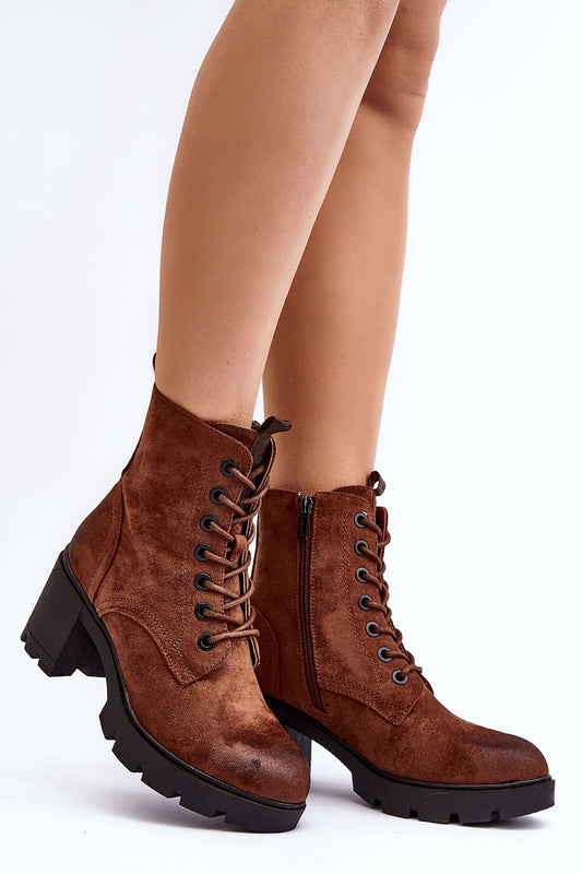 Stiefeletten mit Absatz Step in style