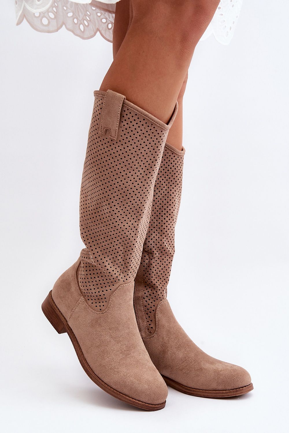 Durchbrochen Stiefel Step in style