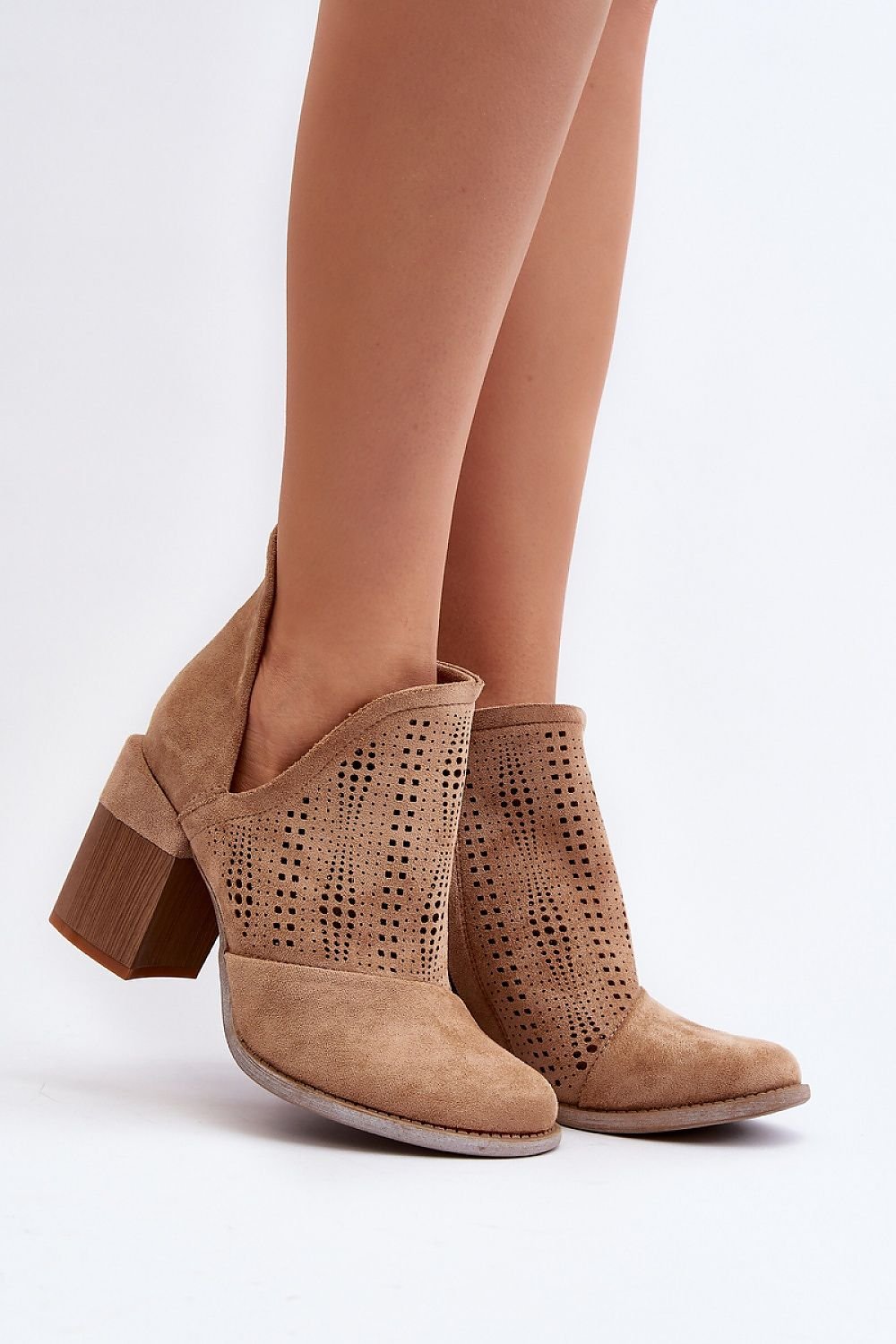 Stiefeletten mit Absatz Step in style