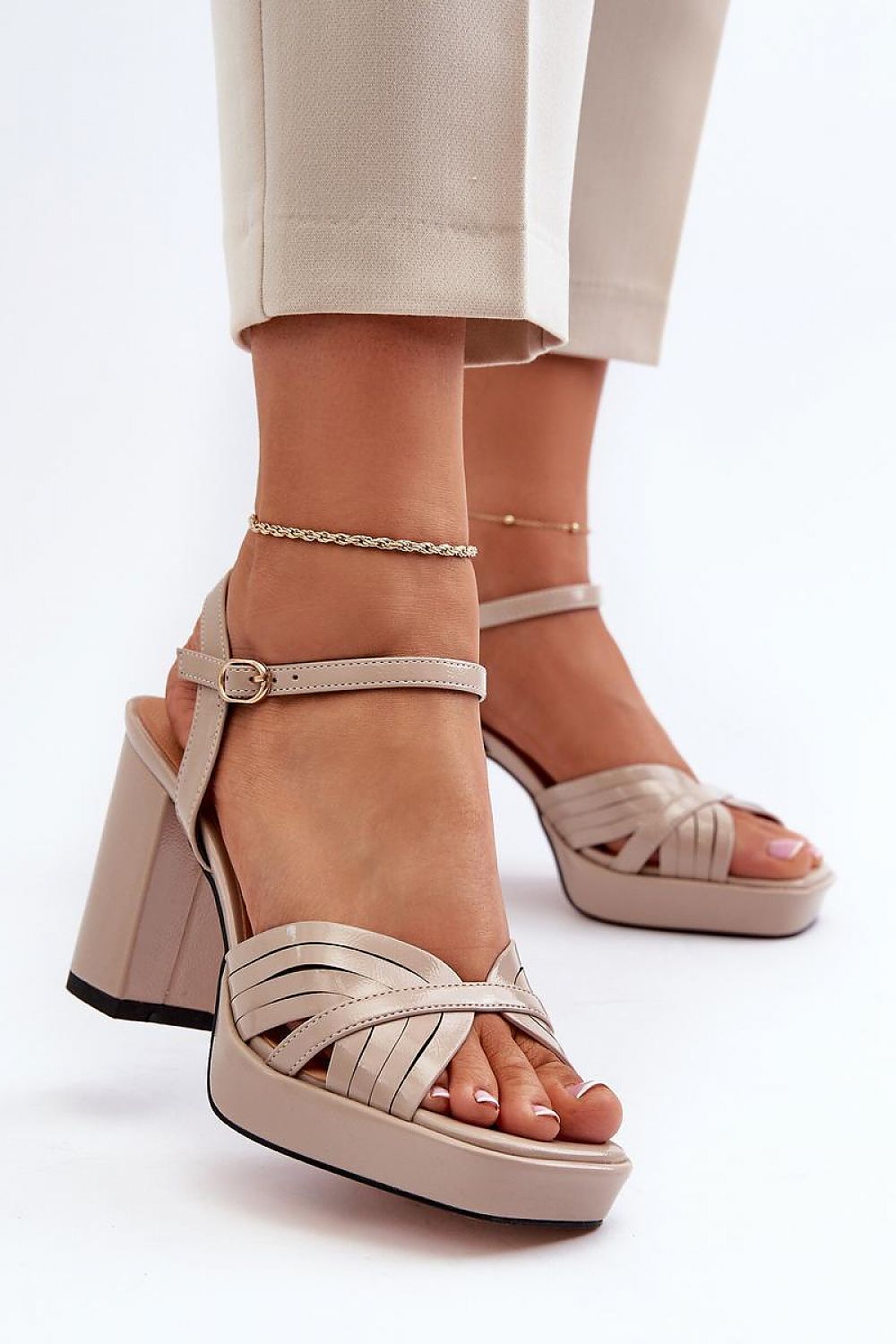 Sandalen mit Absatz Step in style