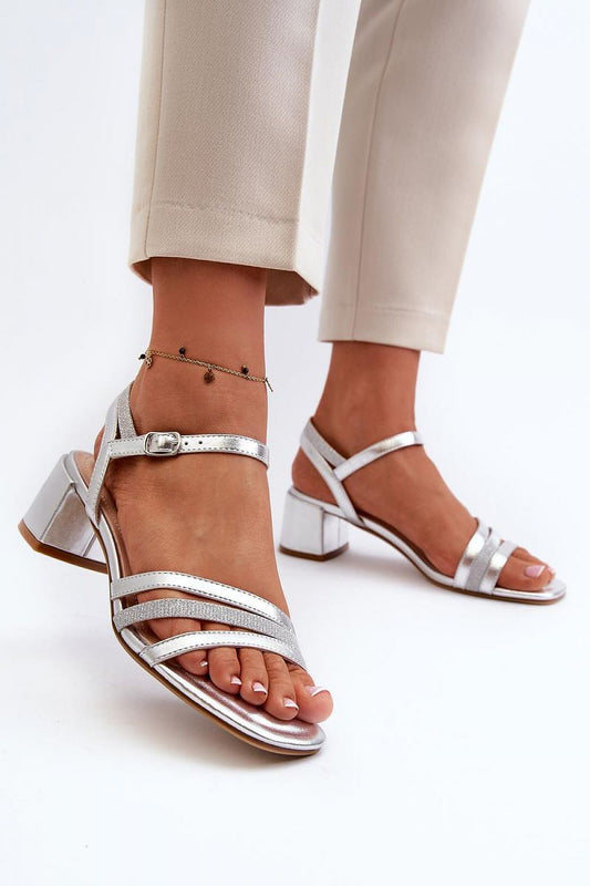 Sandalen mit Absatz Step in style