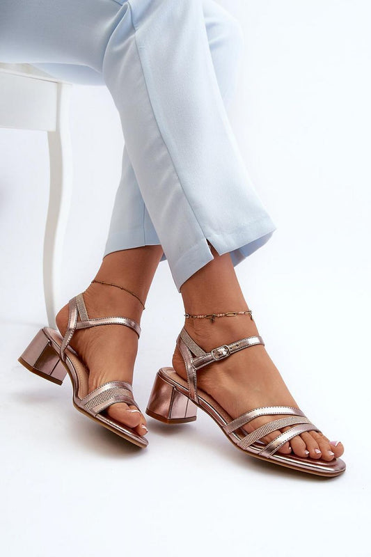 Sandalen mit Absatz Step in style