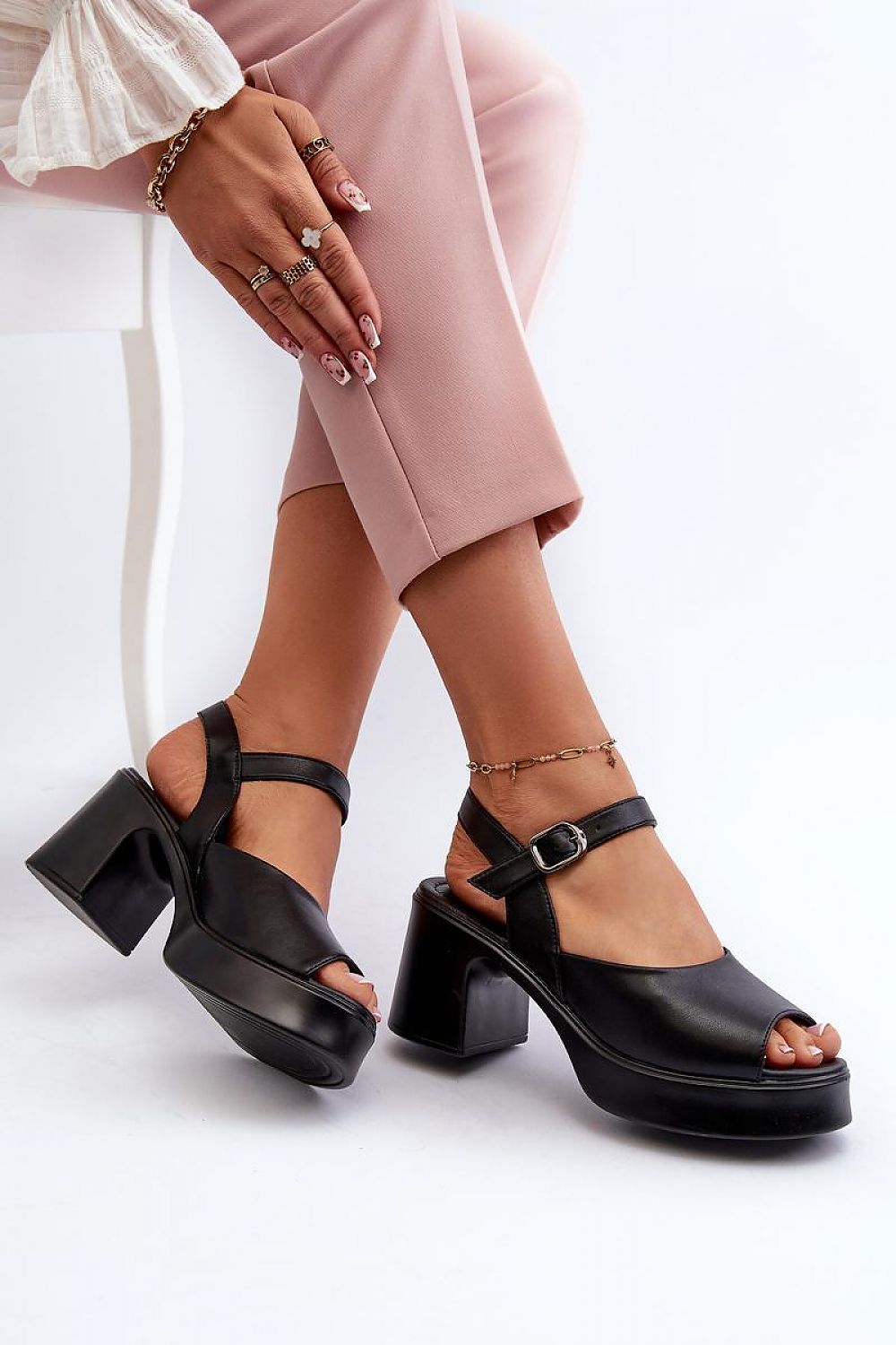 Sandalen mit Absatz Step in style