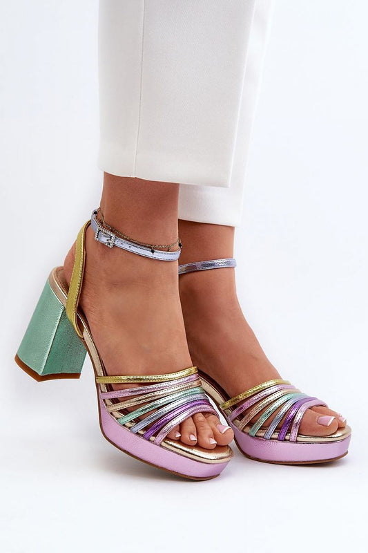 Sandalen mit Absatz Step in style