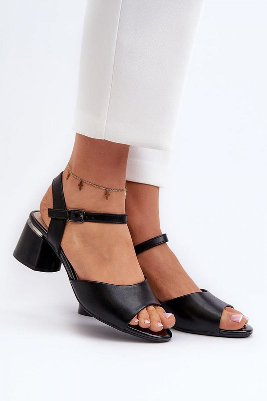 Sandalen mit Absatz Step in style