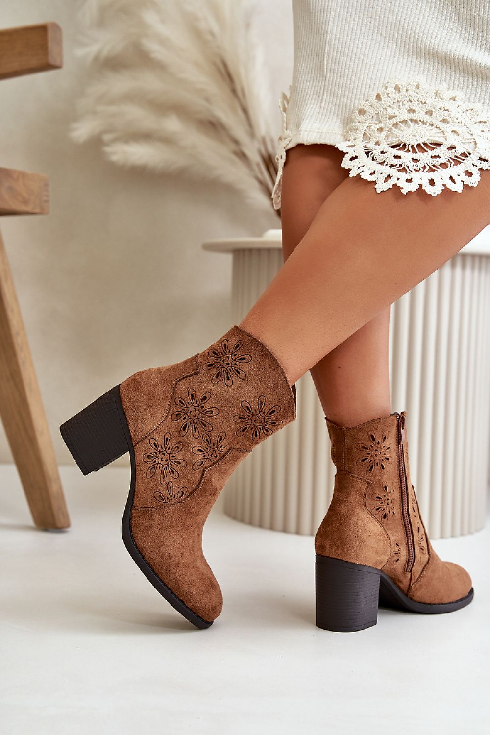 Stiefeletten mit Absatz Step in style