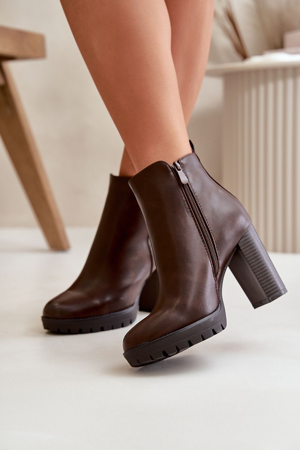 Stiefeletten mit Absatz Step in style