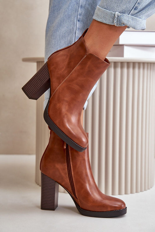 Stiefeletten mit Absatz Step in style