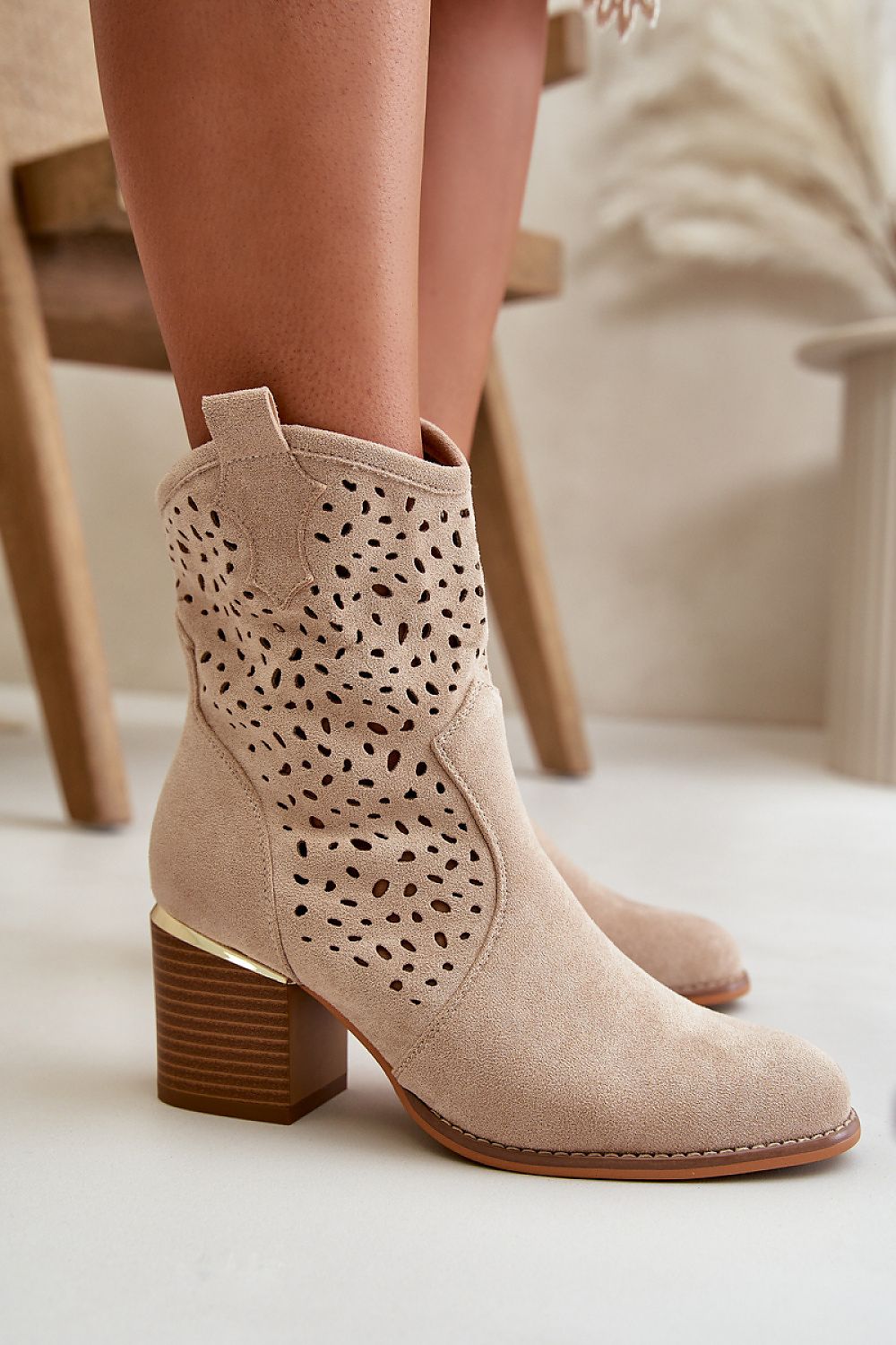Stiefeletten mit Absatz Step in style