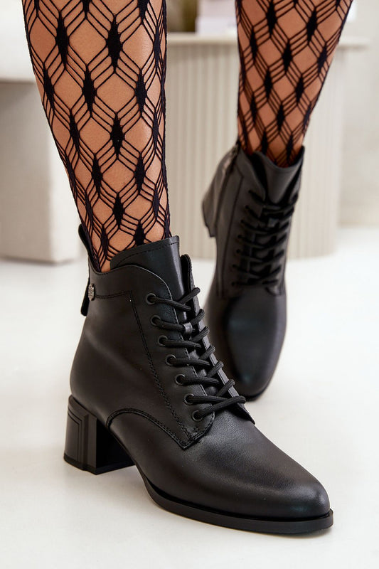 Stiefeletten mit Absatz Step in style