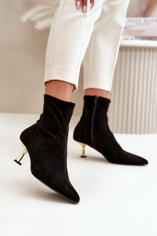 Stiefeletten mit Absatz Step in style