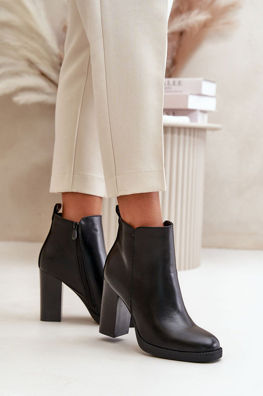 Stiefeletten mit Absatz Step in style