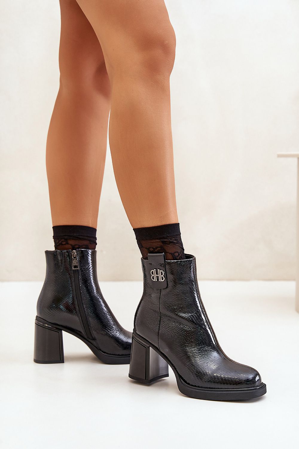 Stiefeletten mit Absatz Step in style