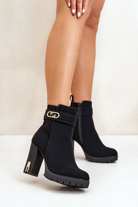 Stiefeletten mit Absatz Step in style