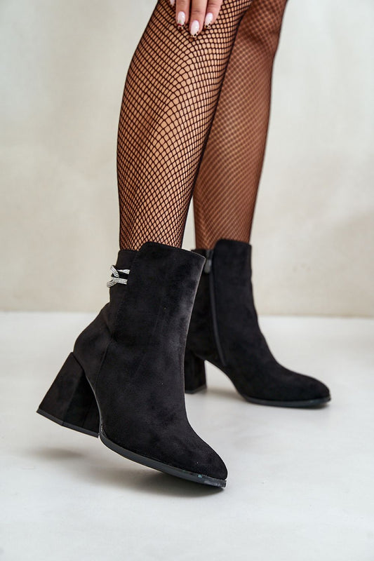 Stiefeletten mit Absatz Step in style