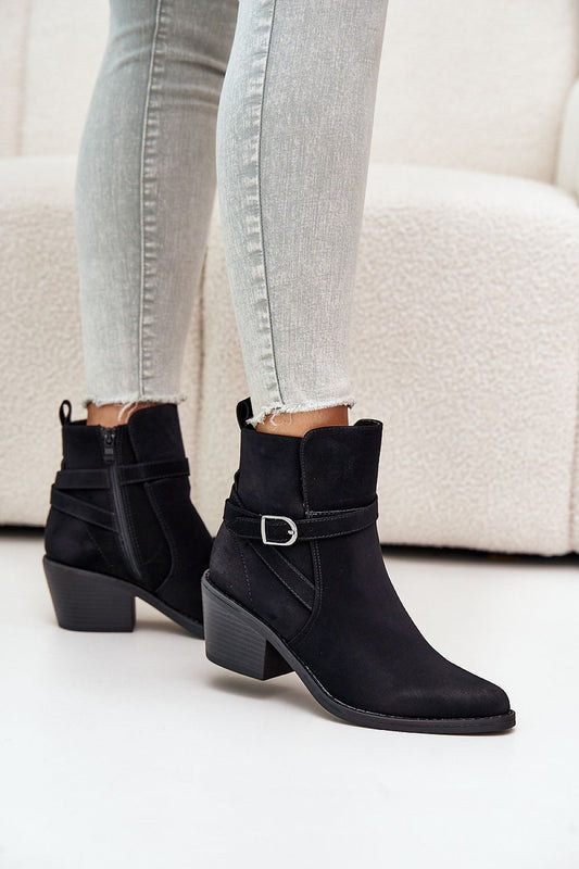 Stiefeletten mit Absatz Step in style