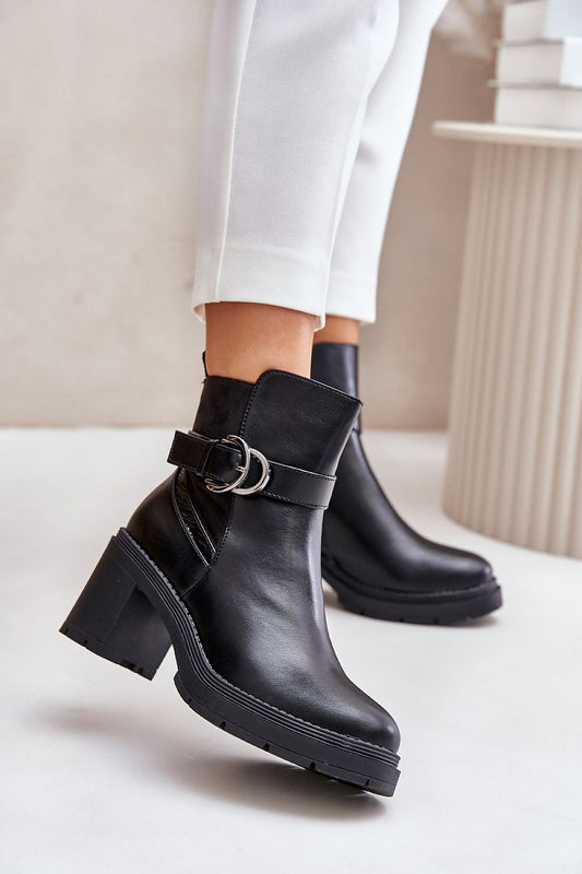 Stiefeletten mit Absatz Step in style