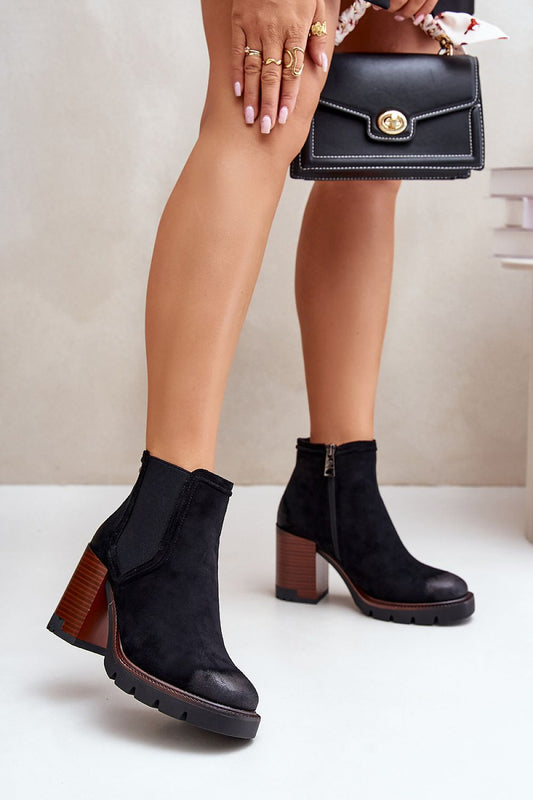 Stiefeletten mit Absatz Step in style