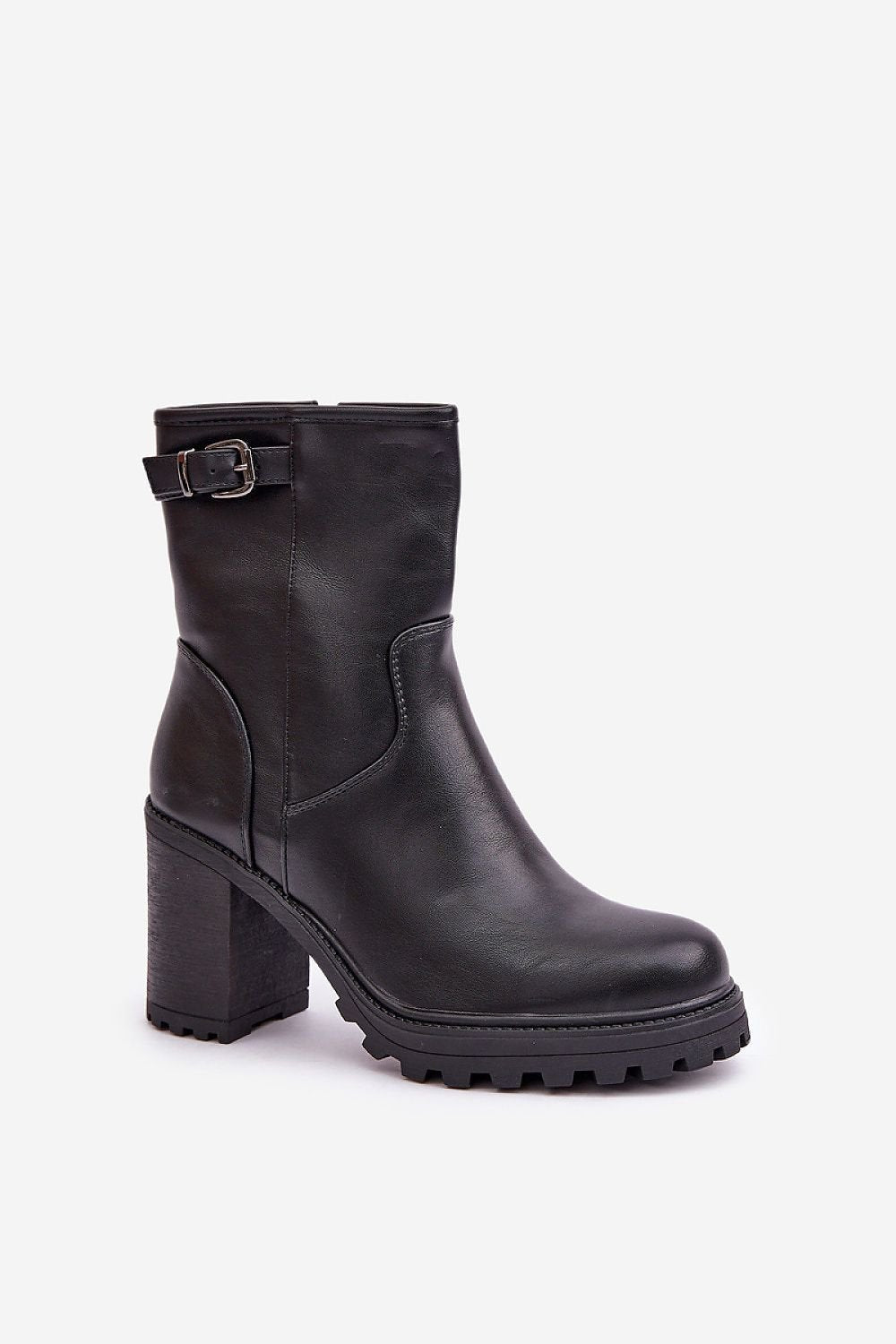 Stiefeletten mit Absatz Step in style