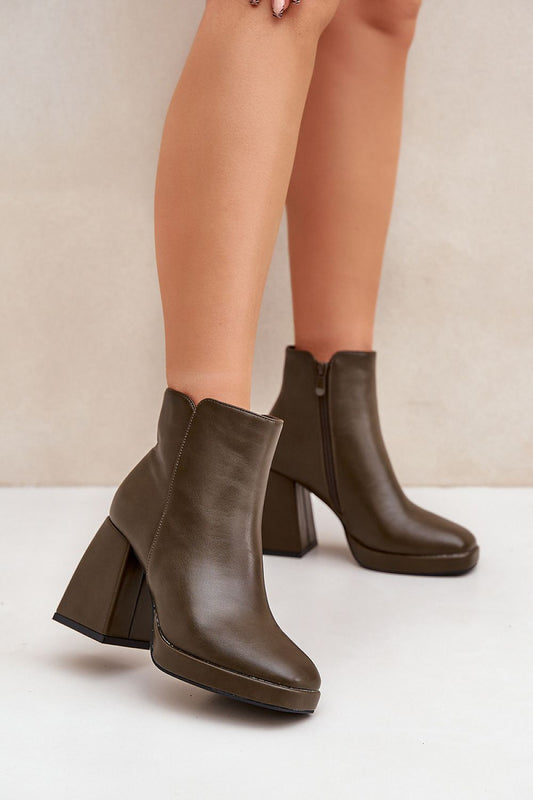 Stiefeletten mit Absatz Step in style