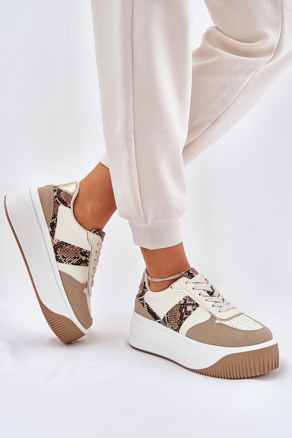  Sportschuhe model 209800 Step in style 